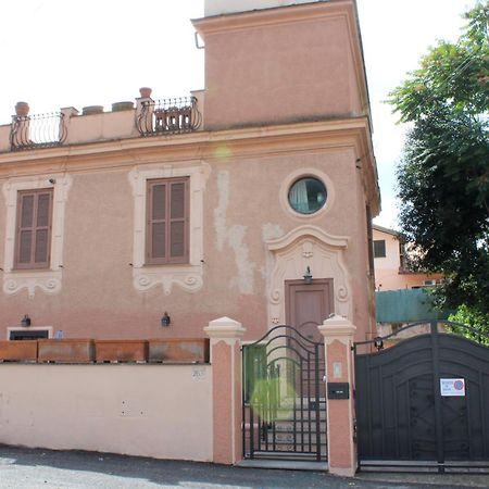 Palazzina Mariani Aparthotel Рим Екстериор снимка
